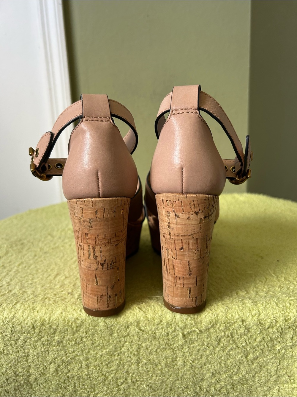 Coach Isia Metallic Wedged Leather Cork Open Toe Sz 6 Like New - Picture 5 of 12